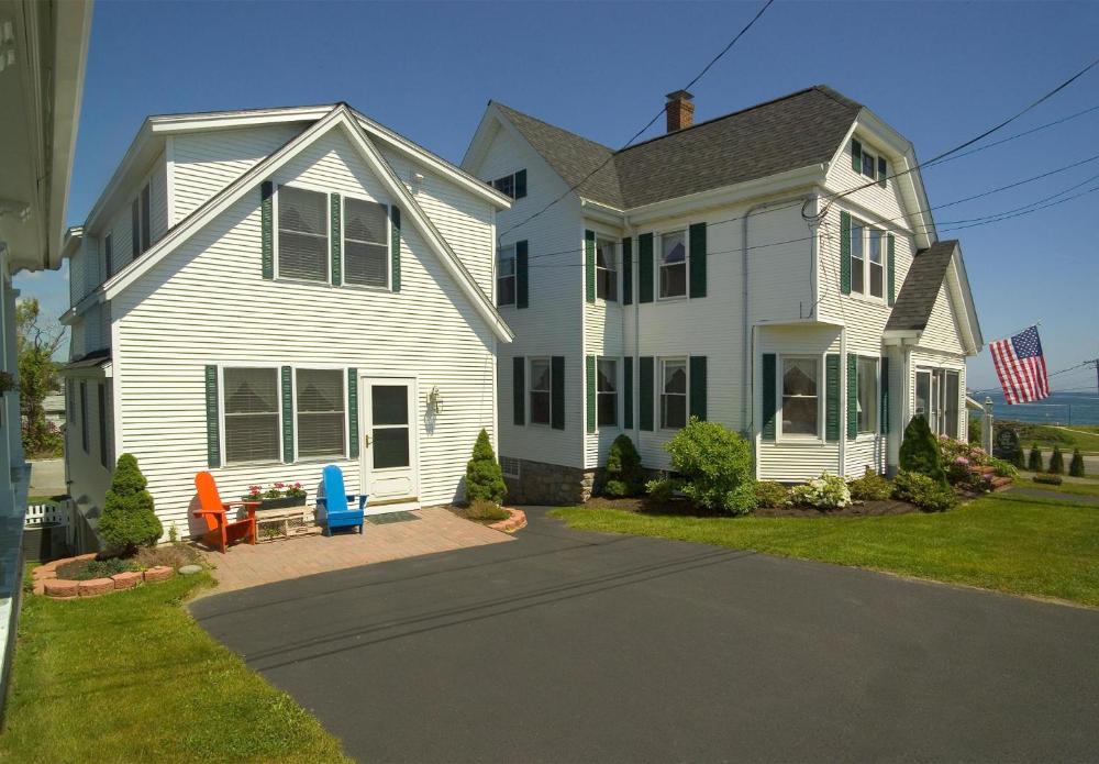 Carriage House at One Long Beach